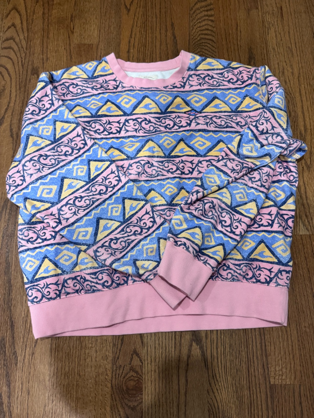 Billabong Vintage-Inspired Pink Patterned Crewneck Sweatshirt